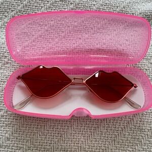 Lip-Shaped Red Fashion Sunglasses - Women's Accessories